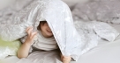 শীতকালে শিশুরা কেন গা থেকে কম্বল সরিয়ে দেয়