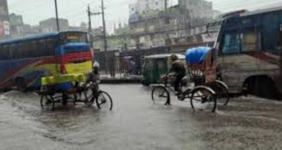 রাজধানীতে ঝুম বৃষ্টি, সড়কে জলাবদ্ধতা