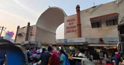 সন্ধ্যা ৬টার মধ্যেই দোকান বন্ধ রাখার সিদ্ধান্ত বহাল