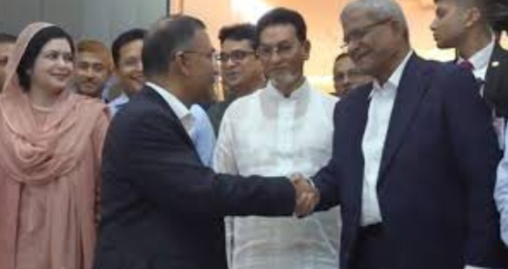 মালয়েশিয়া ও চীন সফর শেষে দেশে ফিরলেন প্রধানমন্ত্রী