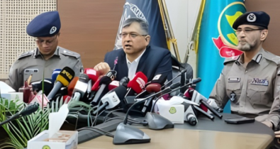 চাঁদাবাজ ও সন্ত্রাসীদের তালিকা প্রকাশ করে শিগগিরই অভিযান চাঁদাবাজ ও সন্ত্রাসীদের তালিকা প্রকাশ করে শিগগিরই অভিযান