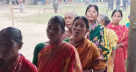 ঠাকুরগাঁও-১ আসনে ভোটগ্রহল চলছে, কেন্দ্রে ভোটারদের সারি ঠাকুরগাঁও-১ আসনে ভোটগ্রহল চলছে, কেন্দ্রে ভোটারদের সারি