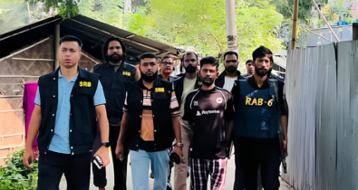 মাদক কারবারিকে ধরতে গিয়ে ভারতীয়দের হাতে আটক দুই বাংলাদেশি পুলিশ