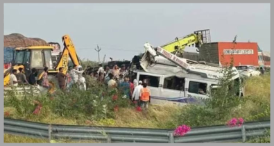 চালক ঘুমিয়ে পড়ায় বাস খাদে, নিহত ৮ চালক ঘুমিয়ে পড়ায় বাস খাদে, নিহত ৮