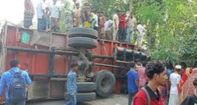 কুড়িগ্রামে ট্রাকচাপায় ইজিবাইকের ৫ যাত্রী নিহত