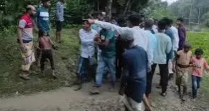 পাবনায় বজ্রপাতে একই স্থানে ৬ জনের মৃত্যু, আহত ৩